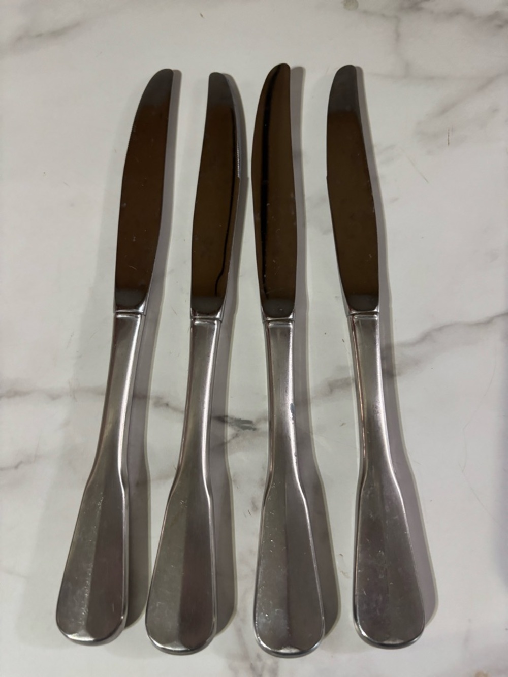 Oneida Distinction Deluxe colonial artistry stainless dinner knife set